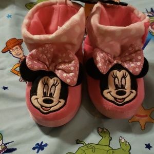 Minnie mouse slippers